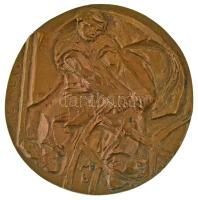 Mladonyiczky Béla (1936-1995) 1968. Dolgozó férfit ábrázoló egyoldalas bronz emlékérem (95mm) T:UNC kis patina