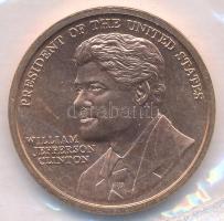 Amerikai Egyesült Államok 1993. "William Jefferson Clinton" bronz emlékérem lezárt fóliatokban (34mm) T:UNC USA 1993. "William Jefferson Clinton" bronze commemorative medallion in foil packing (34mm) C:UNC