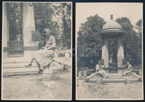 cca 1910-1920 Eszék (Essegg, Osijek), Stadtgarten, Monumental-Brunnen, 2 db fotó, 10,5x7,5 cm