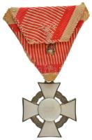 1916. "A Katonai Érdemkereszt III. Osztálya hadidíszítménnyel" zománcozott Ag kitüntetés k...