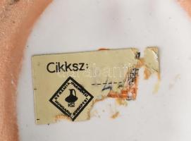 Bodrogkeresztúri váza, jelzett, kis kopással, m: 19,5 cm