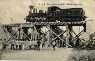 1915 Cs. és kir. vasúti ezred hídépítői terheléses teszt közben, gőzmozdony, vonat / K.u.K. Eisenbahnregiment Belastungsprobe. Verlag J. L. K. 1914 / Austro-Hungarian railway regiment, military railway bridge load test with locomotive, train