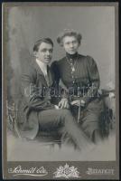 1907 Budapest, Schmidt Ede fényképészeti műtermében készült, keményhátú, vintage fotó, datálva, 16,5x11 cm