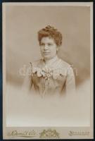 cca 1900 Budapest, Schmidt Ede fényképészeti műtermében készült, keményhátú, vintage fotó, 16,4x10,7 cm