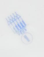 Zsolnay tejfölös bögre, kopással, fülén repedéssel, m: 9,5 cm