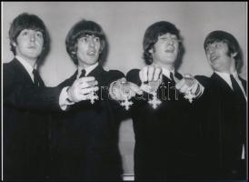 cca 1966 Beatles együttesről 2 db modern nagyítás, Fekete György (1904-1990) budapesti fényképész ha...