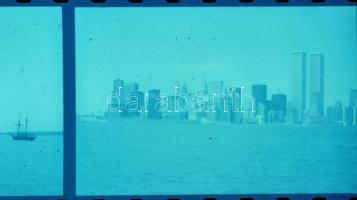 15 db különféle fotótasak, bennük vegyes negatívokkal