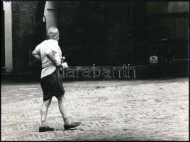 1966 Pécs, dr. Mártonyi Imre feliratozott, vintage fotóművészeti alkotása, ezüst zselatinos fotópapíron, 18x24 cm