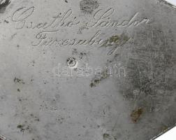 Art deco kiöntő, alján "Csatkó Sándor Füzesabony" tulajdonosi jelzéssel, javítással, kopás...