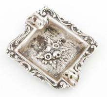 Ezüst (Ag) mini hamuzó, plasztikus virágdíszítéssel, alján vésett angol felirattal (,,Thank you Darling"). Jelzett, 23 g, 5,5x4 cm