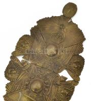 Fali gyertyatartó pár, dombornyomott réz, (belga?) királyi koronával és oroszlánokkal díszítve, 25,5...