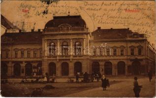 1907 Eger, Városháza, piac, Lázár Jónás és társai üzlete, gyógyszertár. Özv. Gyöngyi Sománé kiadása (ázott sarok / wet corner)