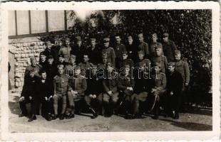 1943 Jugoszláv katonák, Hammelburgi fogolytáborból küldve / Yugoslav military, soldiers, letter sent from the POW camp of Hammelburg. photo (lyukak / pinholes)