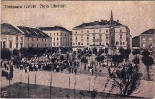 Temesvár, Timisoara; Cetate, Piata Libertatii / Fő tér, Rukavina emlékmű / main square, monument (ázott / wet damage)