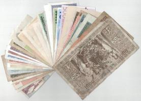 40db-os vegyes magya, külföldi és szükségpénz bankjegy tétel, közte Olaszország, Dél-Afrika, Bulgári...