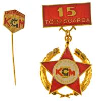 ~1960-1970. "Kohó és Gépipari Minisztérium Törzsgárda 15 év" aranyozott műgyantás jelvény tokban, miniatűrrel T:UNC,AU