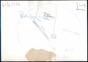 1961 Botafogó és Dózsa labdarúgó mérkőzés, sajtófotó, 18×13 cm