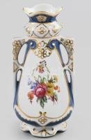 Royal Dux Bohemia porcelán váza. Részben kézzel festett, jelzett, hibátlan, m: 14 cm