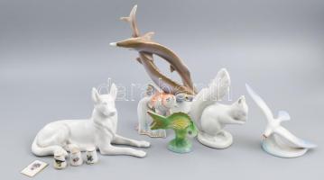 10 darabos Hollóházi porcelán tétel: hal, kutya, mókus, vizapár, gyűszűk, sirály, stb, sérülésekkel, kopással, vegyes méretben