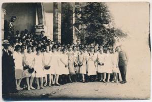 1927 Beszterce, Bistritz, Bistrita; Erinnerung am Pfingsten / Pünkösdi ünnep, Studentika / Pentecost, Studentica. photo (vágott / cut)