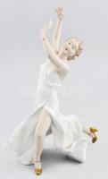 Wallendorf táncosnő. Jelzett, kopással, m: 32 cm