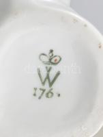 Wallendorf táncosnő. Jelzett, kopással, m: 32 cm