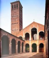 Román stílus. Építészet, szobrászat, festészet. Összeáll. és szerk.: Rolf Toman. Achim Bednorz fotói...