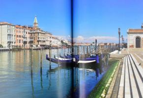 Danielle Carton - Luc Carton: Venice deserted. 2020., Jonglez. Rendkívül gazdag képanyaggal illusztr...