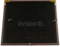 Mahagóni fa érmetartó kazetta bársonybéléssel, eredetileg az "Emlékérem az euróövezet országain...