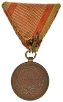1914. "Ferenc József Bronz Vitézségi Érem" bronz kitüntetés viseltes mellszalagon. Szign.:...