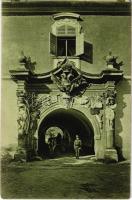 Gyulafehérvár, Karlsburg, Alba Iulia; Újkapu, katonák. Schäser Ferenc kiadása / Neutor / castle gate with K.u.K. soldiers (EK)