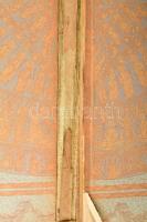 Koronázási Album. Bp., 1917, Érdekes Újság. Kiadói félvászon kötés, gerincnél levált, viseltes állap...