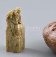 3 db kő tárgy: alabástrom váza d: 13 cm, zsírkő áttört edényke, faragott pecsétnyomó