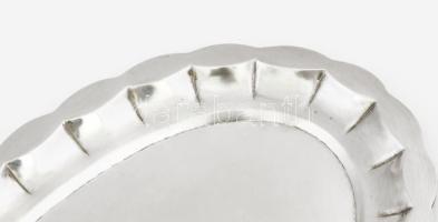 Ezüst (Ag) art deco fazonú tál. Dianás jelzéssel, mesterjeggyel. 385 g 32x20 cm