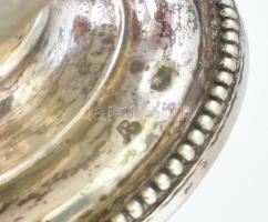 Ezüst (Ag) fűszertartó kanállal. Dianás jelzéssel mesterjeggyel hozzá hibátlan csiszolt üvegbetét ne...