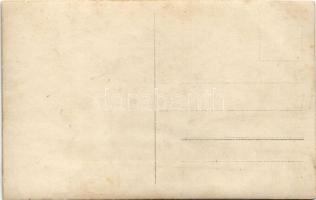 K.u.K. Kriegsmarine Marine Musik / Osztrák-magyar haditengerészet, matrózok énekelnek a fedélzeten /...