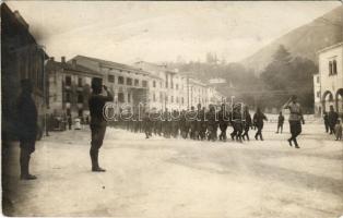 1918 Osztrák-magyar katonák felvonulása József főherceg vezérezredes előtt / WWI Austro-Hungarian K.u.K. military, soldiers marching in front of Archduke Joseph August of Austria. photo (fa)