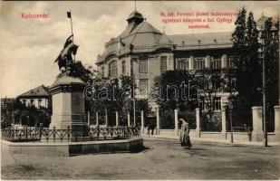 Kolozsvár, Cluj; M. kir. Ferenc József Tudományos Egyetemi Könyvtár, Szt. György szobor / university library, monument