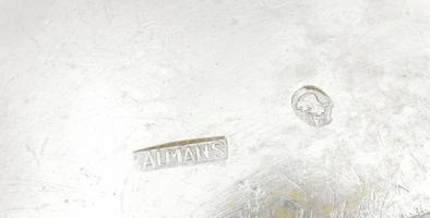 Ezüst leveses kanál plasztikus díszítéssel dianás jelzéssel, Kaumans mesterjeggyel 67 g