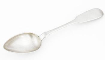 Antik ezüst leveses kanál Brassó, cca 1860, 12 latos finomságjellel, mesterjegy nélkül 64 g