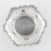 Ezüst(Ag) áttört kerek ékszertartó tálka, jelzett, d: 7,5 cm, nettó: 17,4 g
