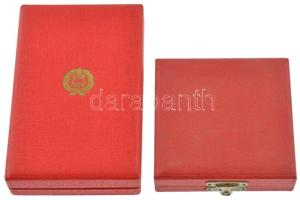 1965. "Szolgálati Érdemérem - A Haza Fegyveres Szolgálatában" 10 után zománcozott bronz ki...