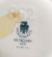 Hollóházi porcelán fedeles doboz, modern plasztikus díszítéssel, jelzett, minimális kopással 16,5 cm