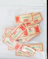 Kis ragjegygyűjtemény fotóalbumban