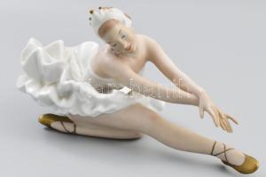 Wallendorf balerina. Kézzel festett, jelzett, sérült, ragasztott nyakkal 27 cm