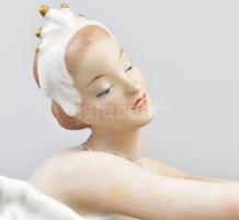 Wallendorf balerina. Kézzel festett, jelzett, sérült, ragasztott nyakkal 27 cm