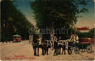 Debrecen, Debreczen szab. kir. város ötös díszfogata, villamos. Vasúti levelezőlapárusítás 49. sz. 1918. (EK)