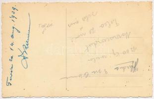 1939 Torda, Turda; családi fotó a mezőgazdaságban / family in the farm. photo