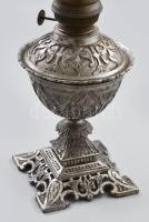 Petróleum lámpa, díszített fém testtel, tejüveg burával 52 cm