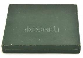 1959 Sotex Soproni textilgyár zománcozott címerrel plakett dobozában. 16x12 cm